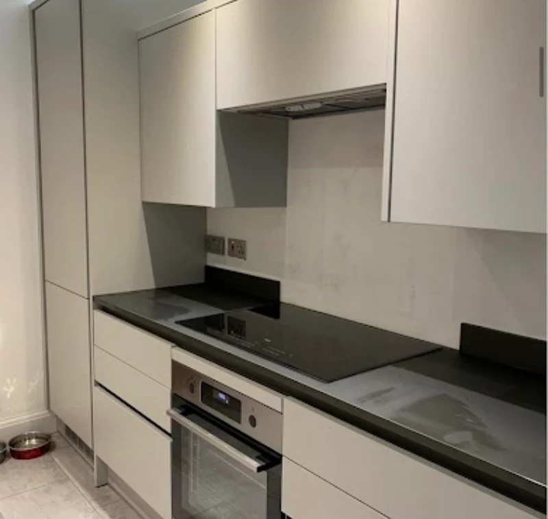 https://sandssurreydevelopment.co.uk/wp-content/uploads/2026/06/kitchen-4.webp