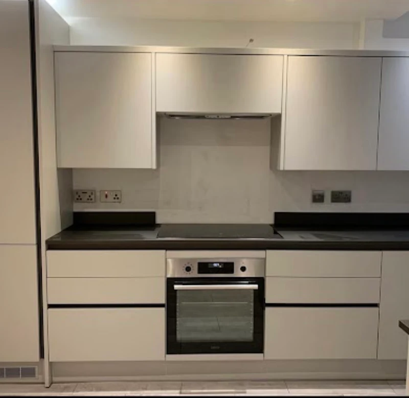 https://sandssurreydevelopment.co.uk/wp-content/uploads/2026/06/kitchen-5.webp