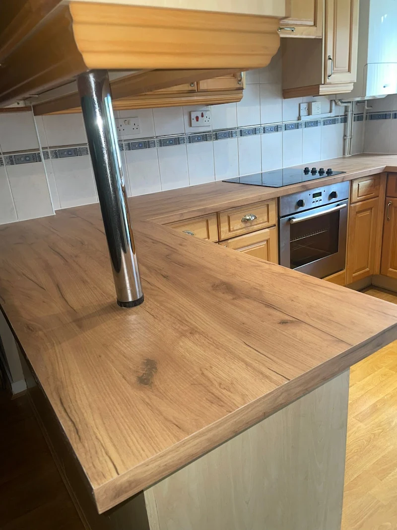 https://sandssurreydevelopment.co.uk/wp-content/uploads/2026/06/kitchen-6.webp